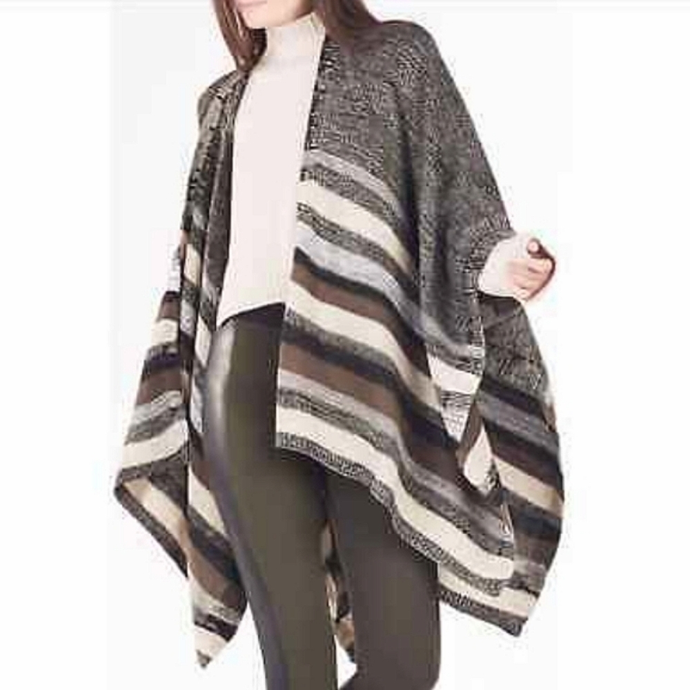 BCBG MaxAzria Boho Shawl Stole Wrap Poncho